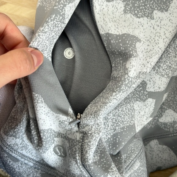 Lululemon long sleeve - Picture 2 of 3